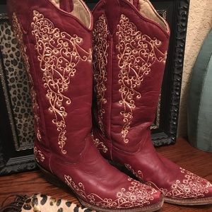 Corral Red & Cream Embroidered Boots Size 8.5